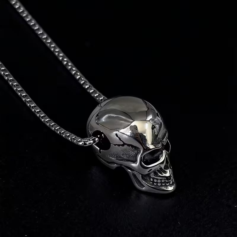 Collier crâne avec chaîne