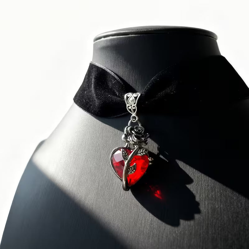 Collier cœur et rose