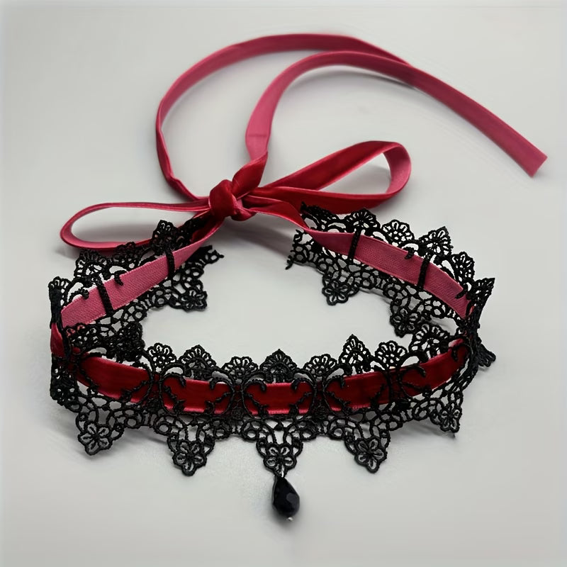 Collier rouge vin et noir